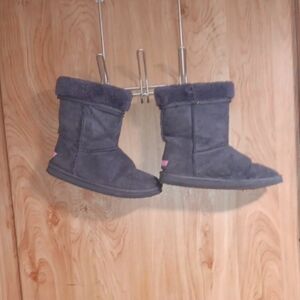 Women's Gray Suede Boots